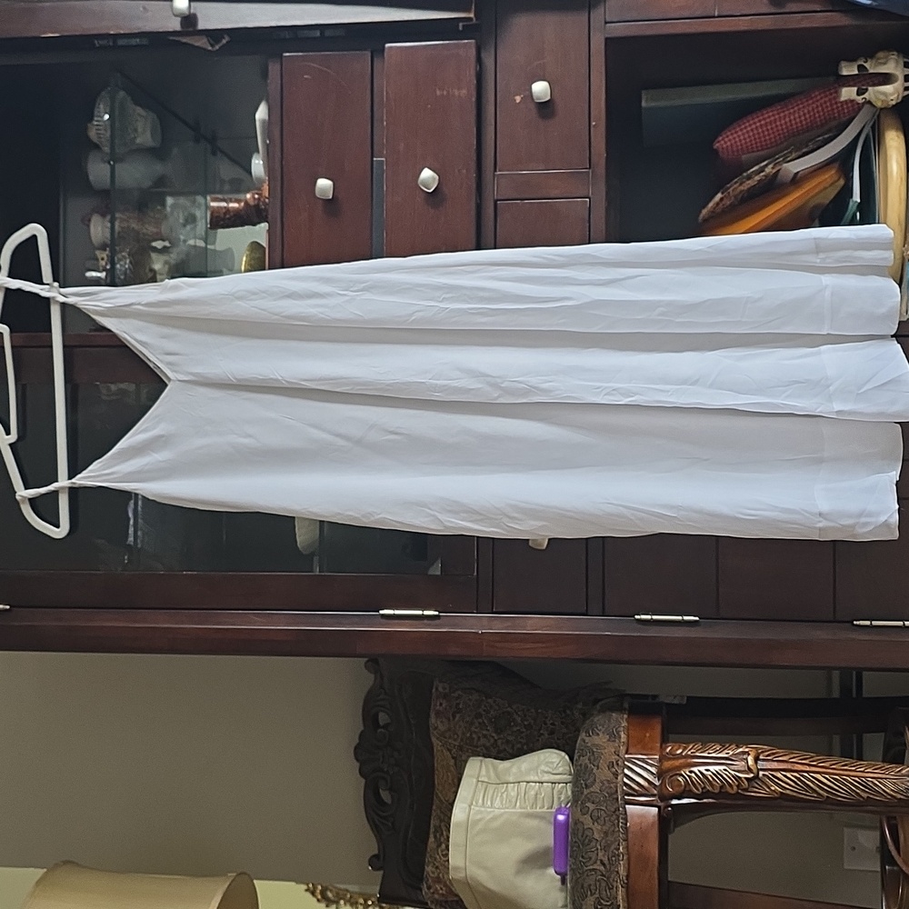 $284 CLEARANCE M James Perse Luxery Classic White Slip EUC Medium Firm$